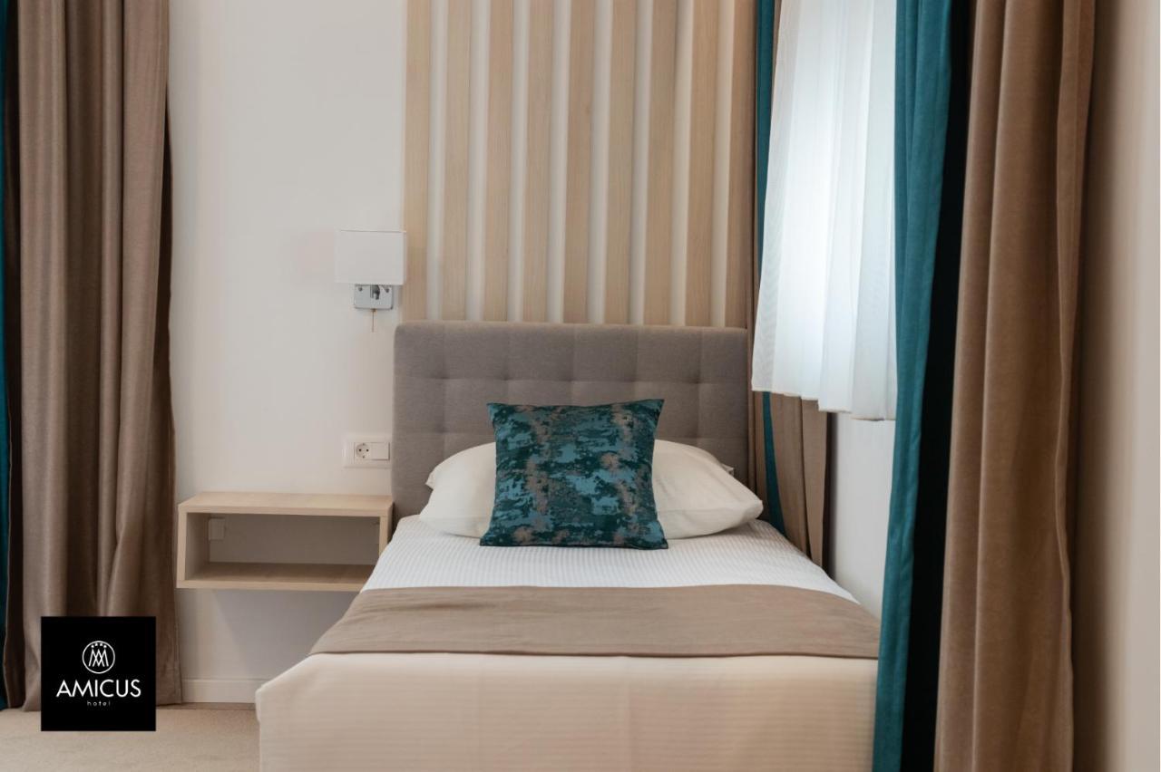 Hotel Amicus โมสตาร์ ภายนอก รูปภาพ